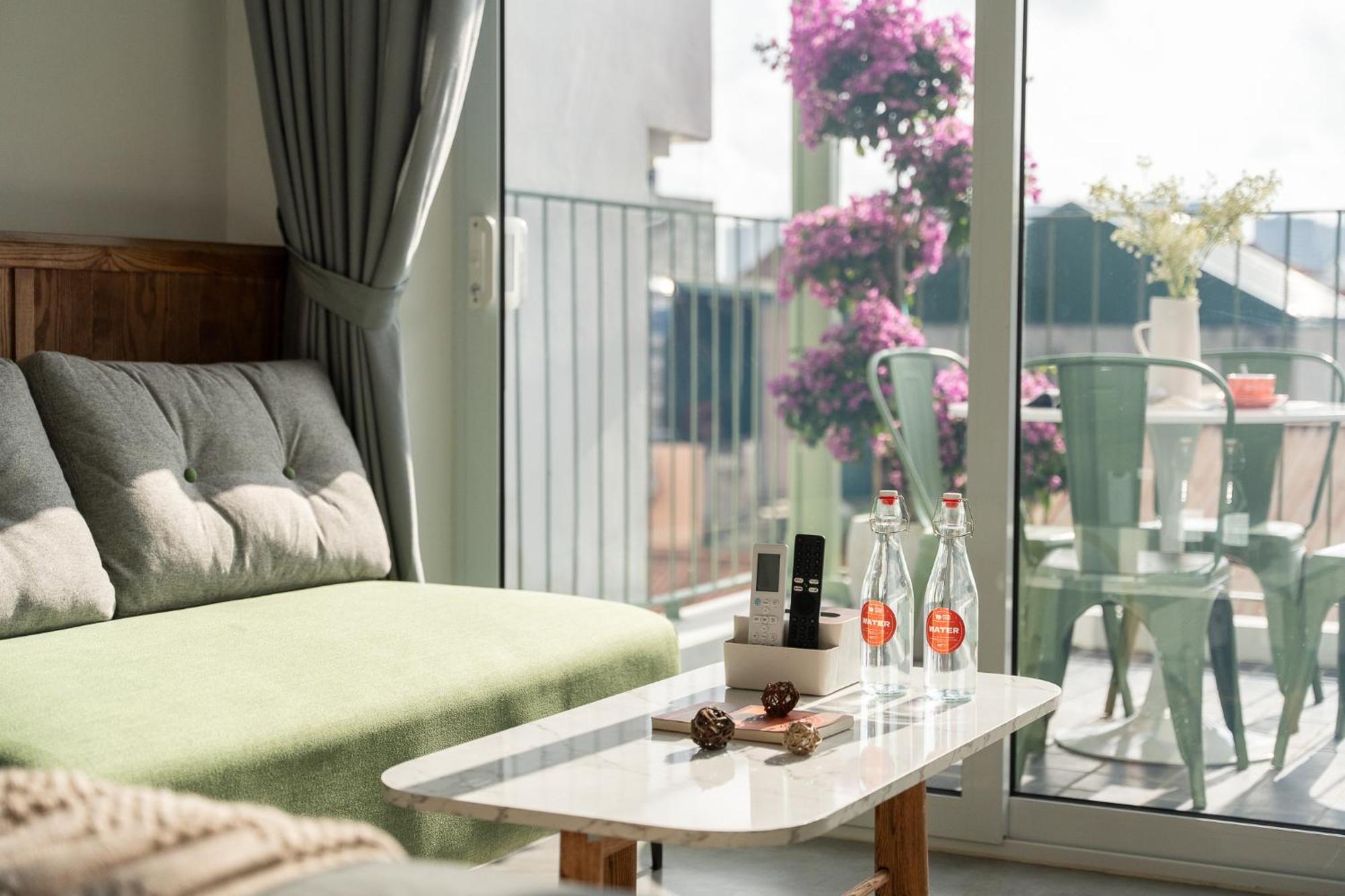 Xeoxo Premium Building With Rooftop Pool * Hanoi